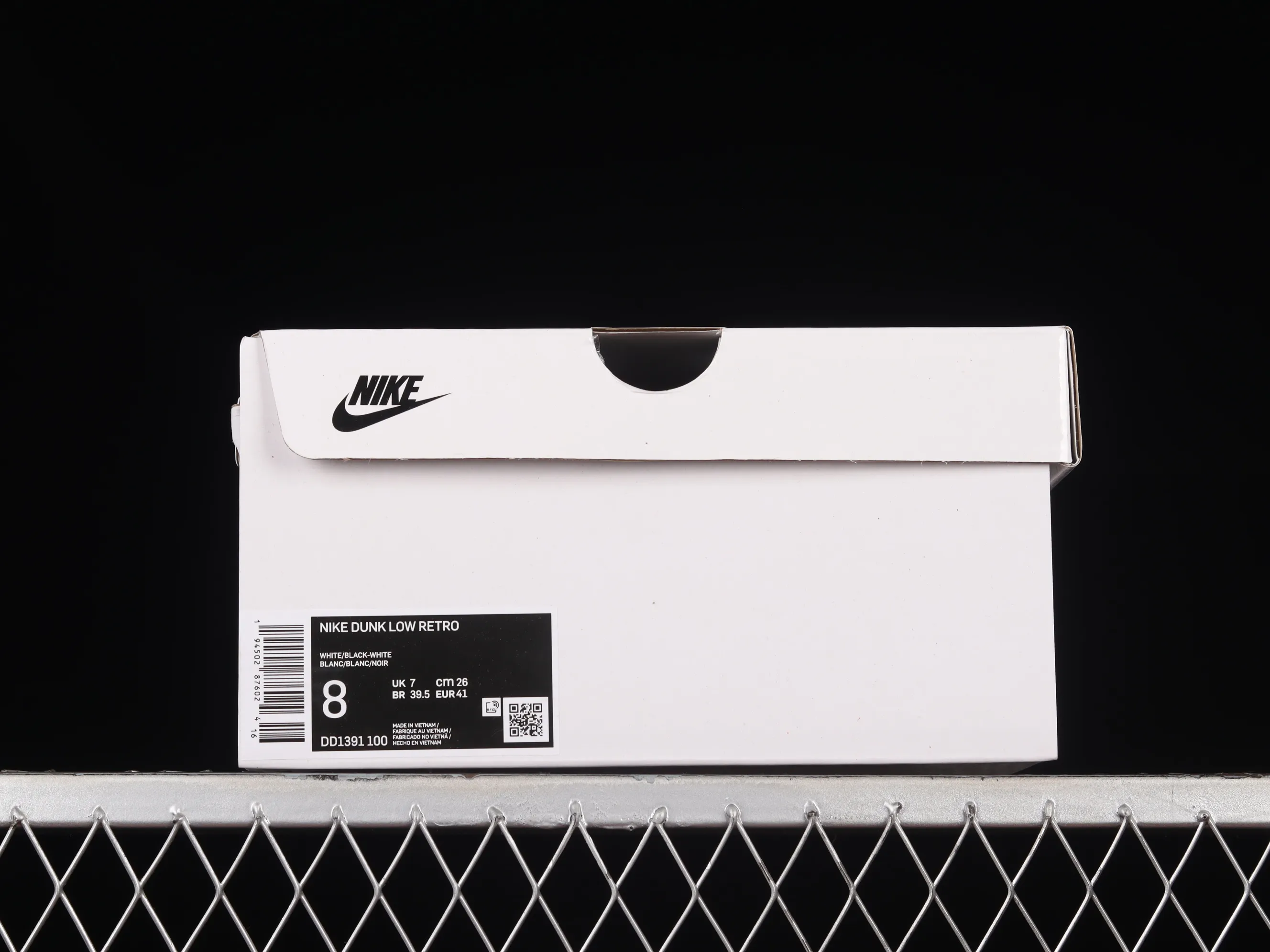 All Categories Nk SB Dunk Series Nk SB Dunk Low Low-top sneakers Nk Dunk Low "Black" Panda style Customized version of deconstructed shoelace graffiti low-top sneakers DD1391-100